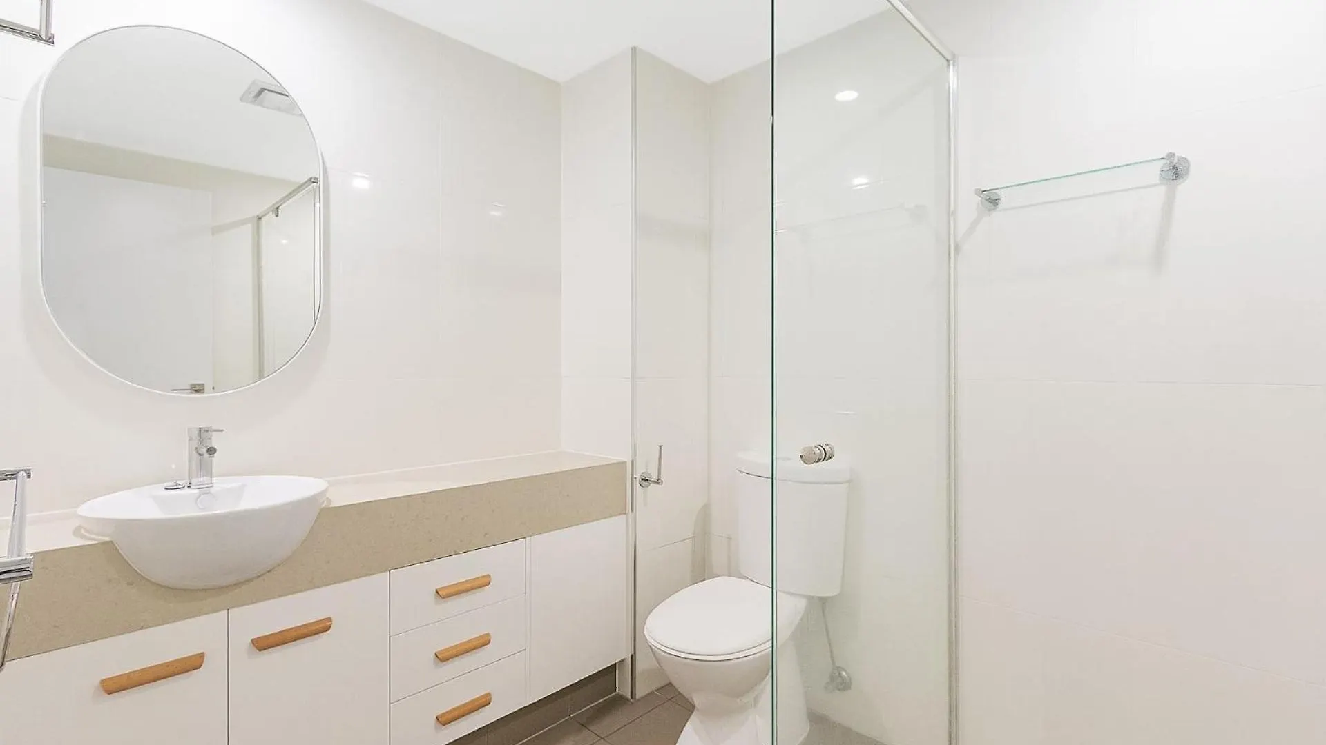 Eden Apartments Unit 102 Gold Coast Australia